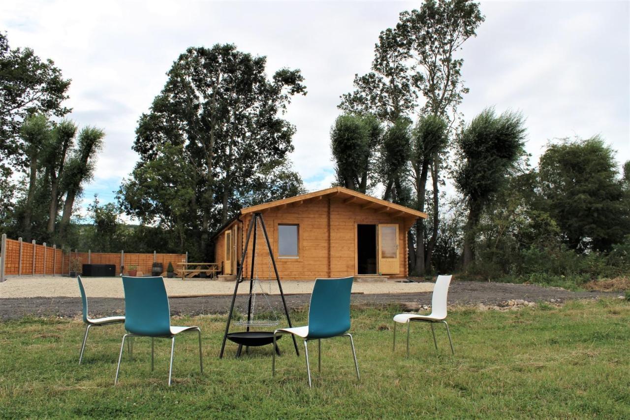 Stunning 5-Bed Cabin In Ashton Under Hill Evesham Exterior foto